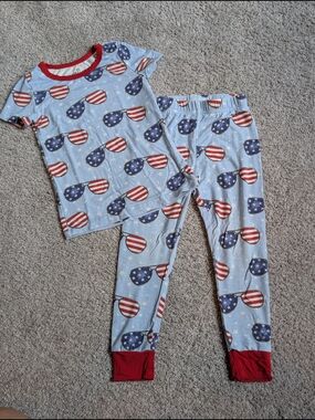 Caden lane- 2T- Patriotic 2 Piece Bamboo Pajama Set